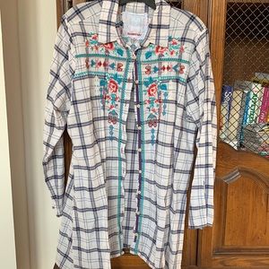 Johnny was 3J plaid button up embroidered tunic